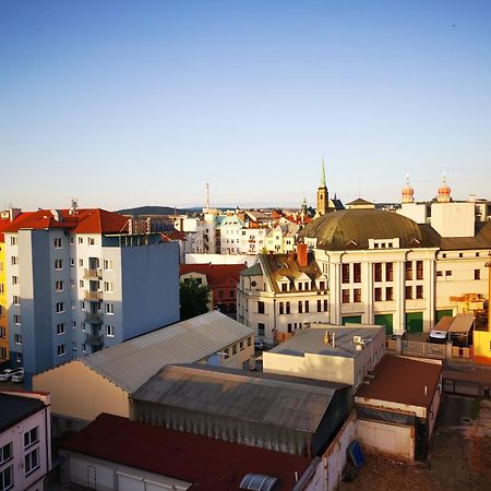 Kavi Apartments #3, Top City View! Plzeň Buitenkant foto