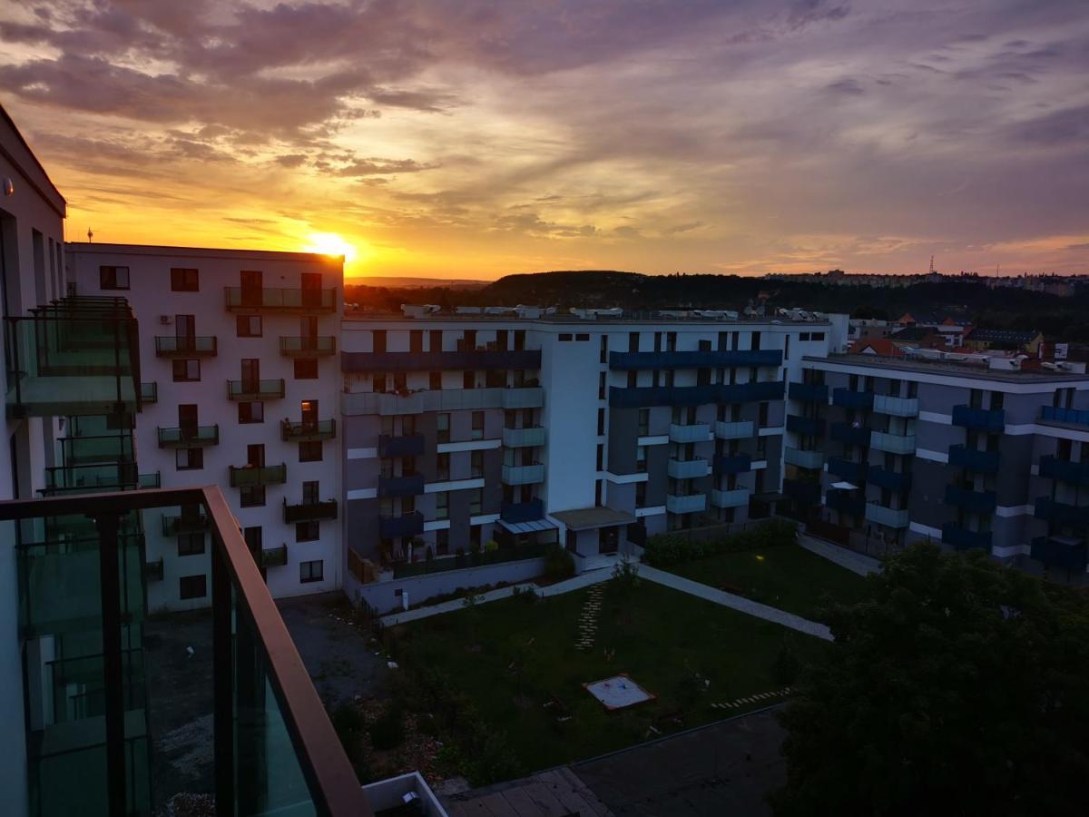 Kavi Apartments #3, Top City View! Plzeň Buitenkant foto